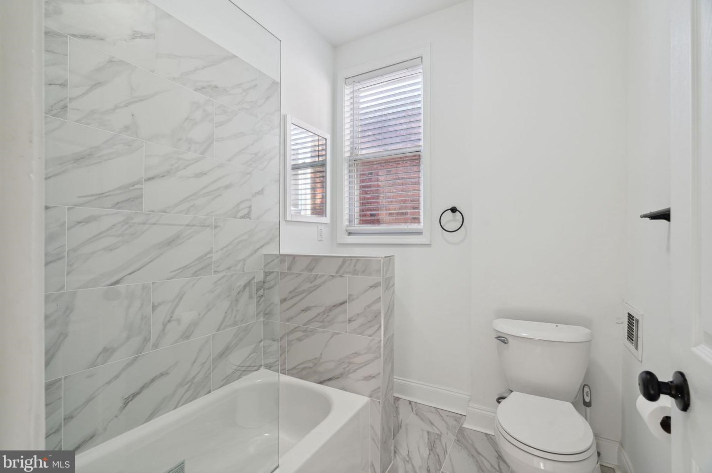 5734 Malcolm St, Philadelphia PA  19143-4509 exterior