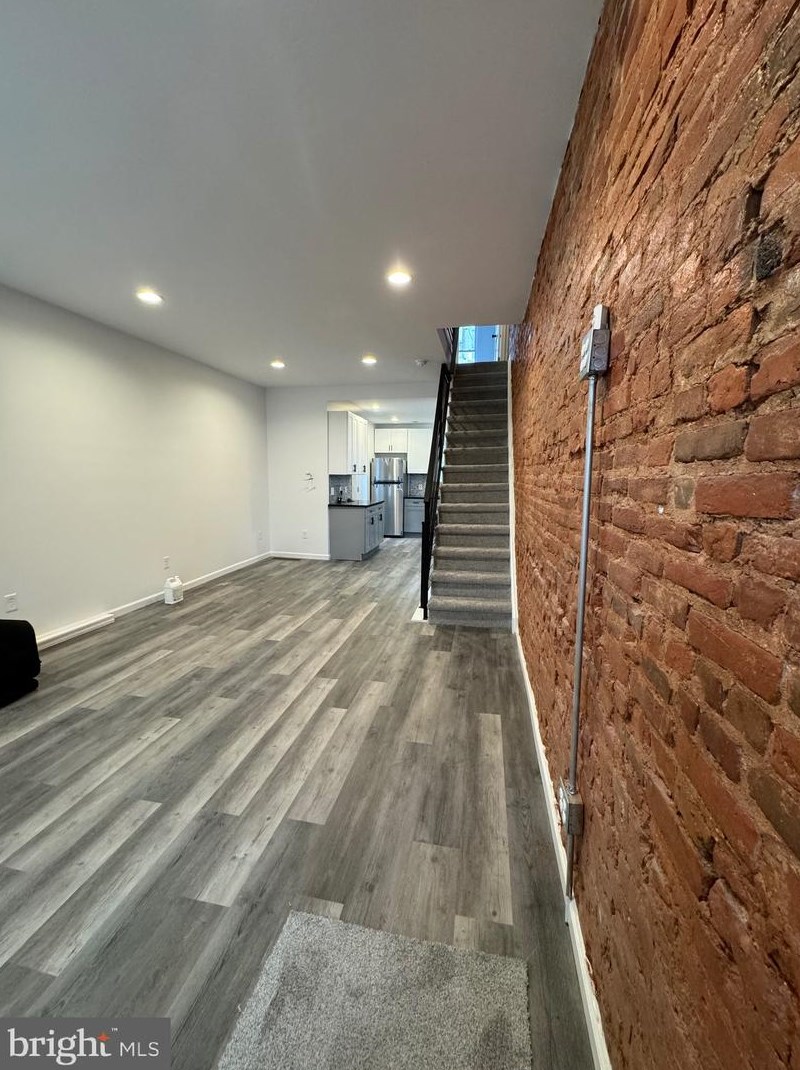 1921 Etting St, Philadelphia, PA 19121-2614