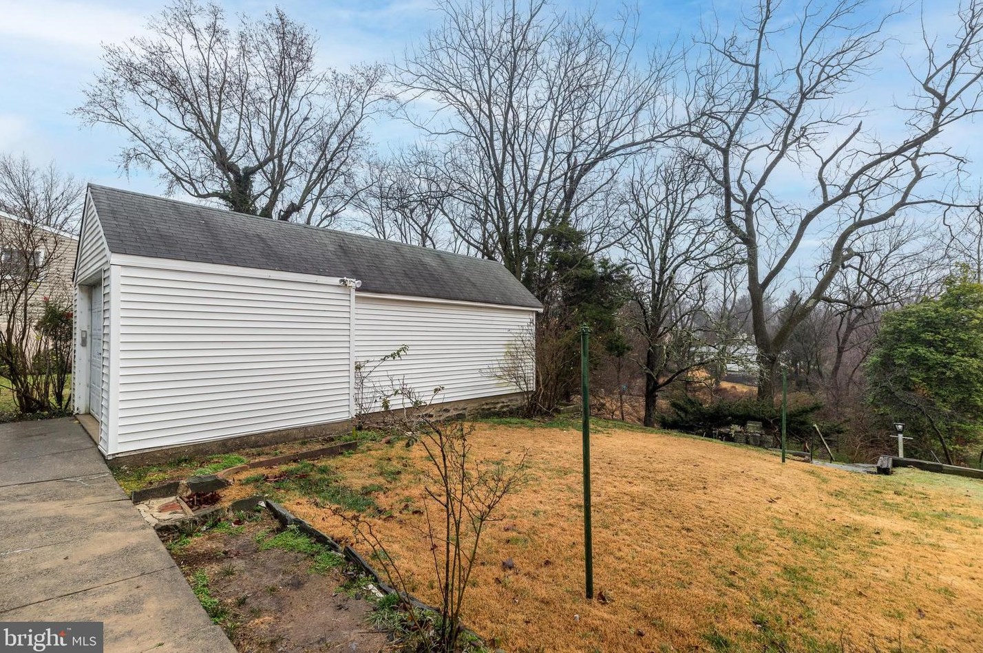 453 Flamingo St, Philadelphia PA  19128-4122 exterior