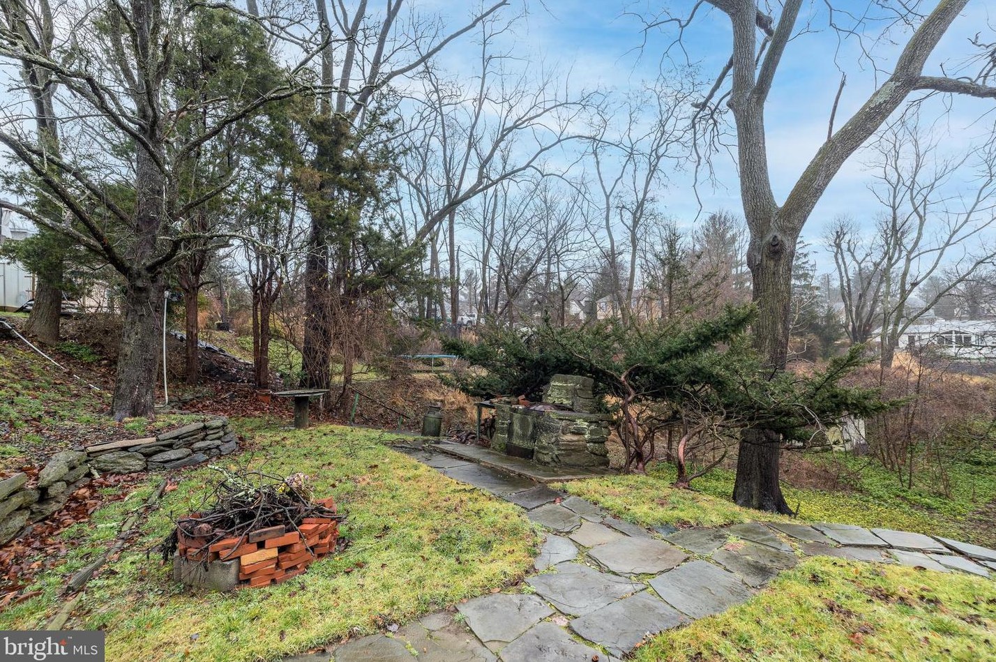 453 Flamingo St, Philadelphia PA  19128-4122 exterior