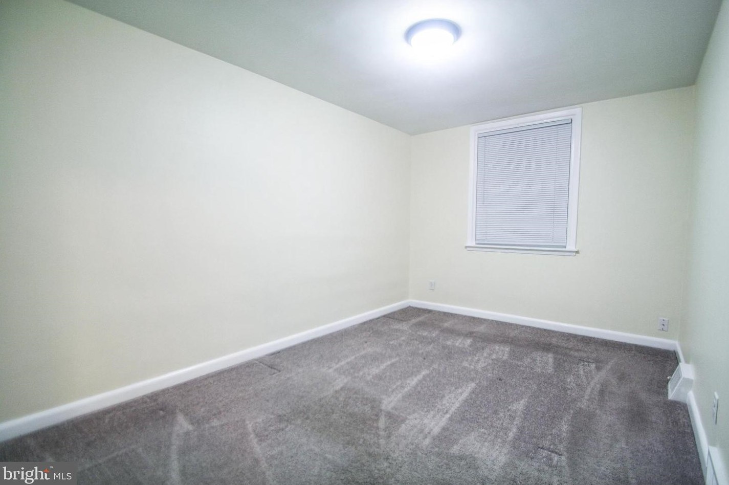 7448 Brockton Rd, Philadelphia PA  19151-2910 exterior