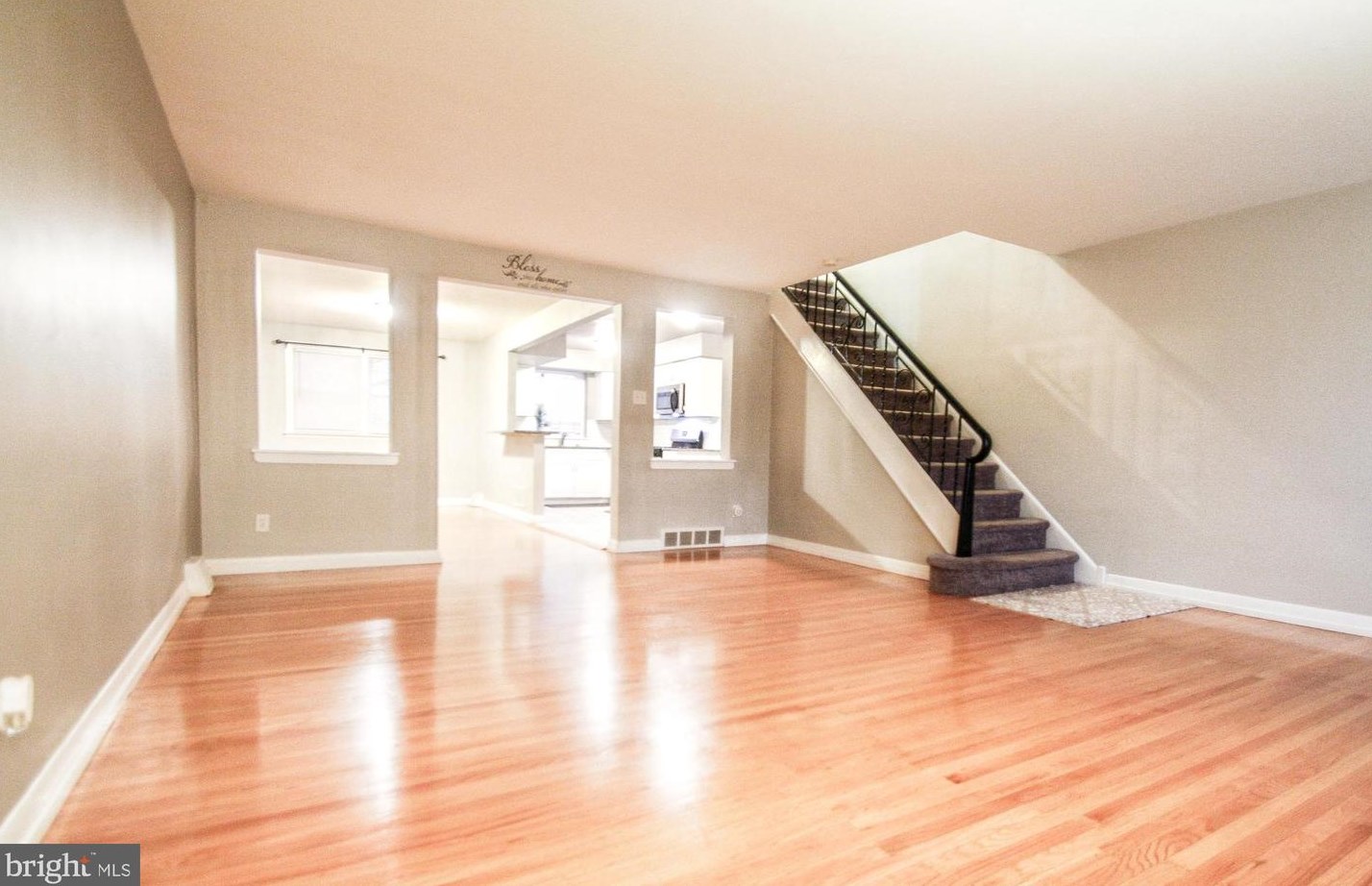 7448 Brockton Rd, Philadelphia PA  19151-2910 exterior