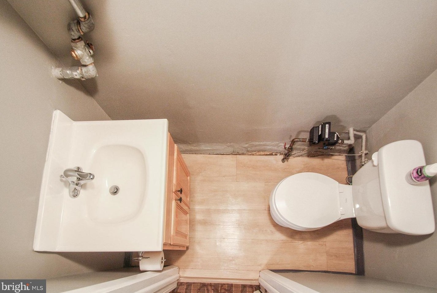 7448 Brockton Rd, Philadelphia PA  19151-2910 exterior