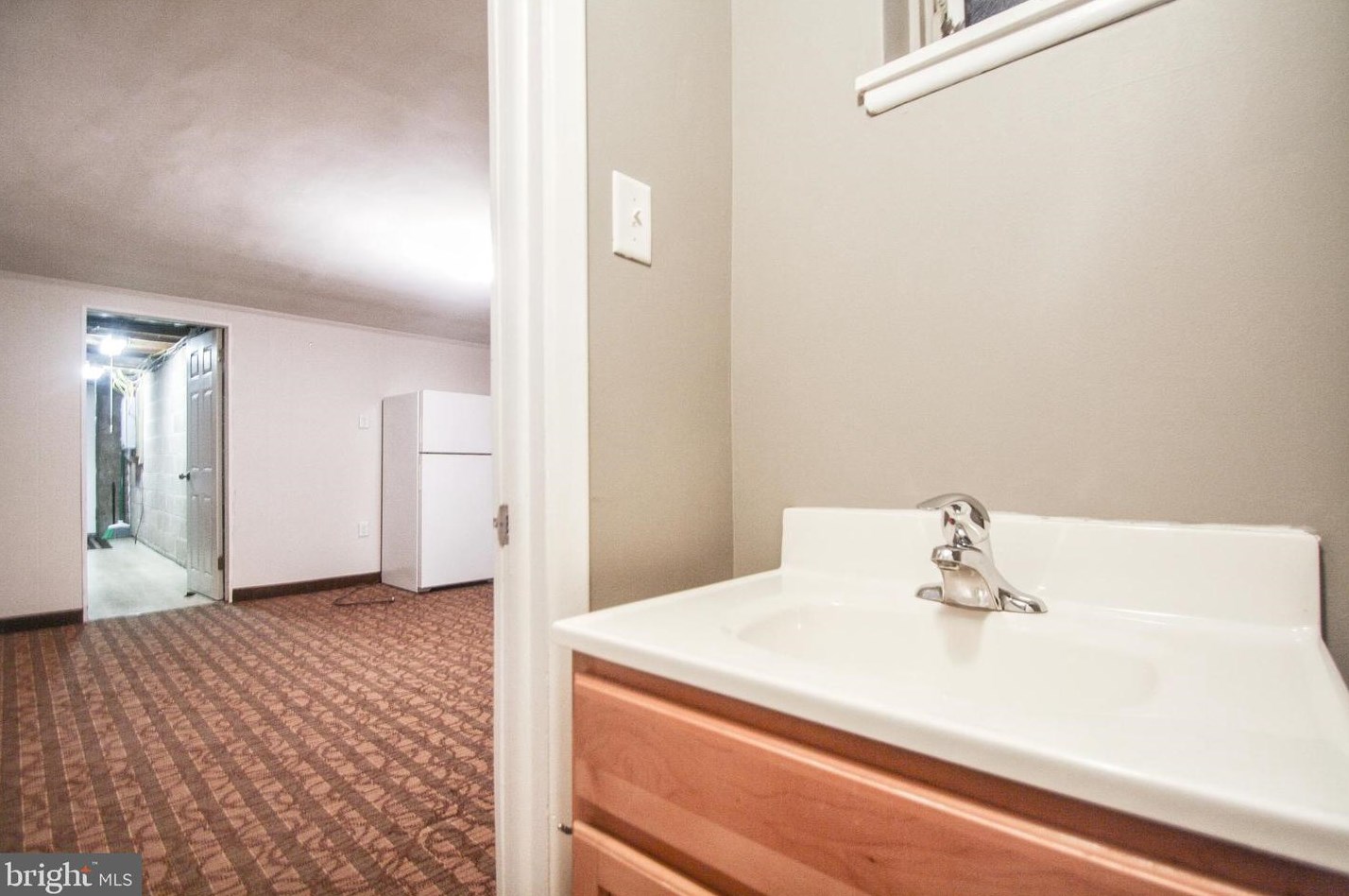 7448 Brockton Rd, Philadelphia PA  19151-2910 exterior