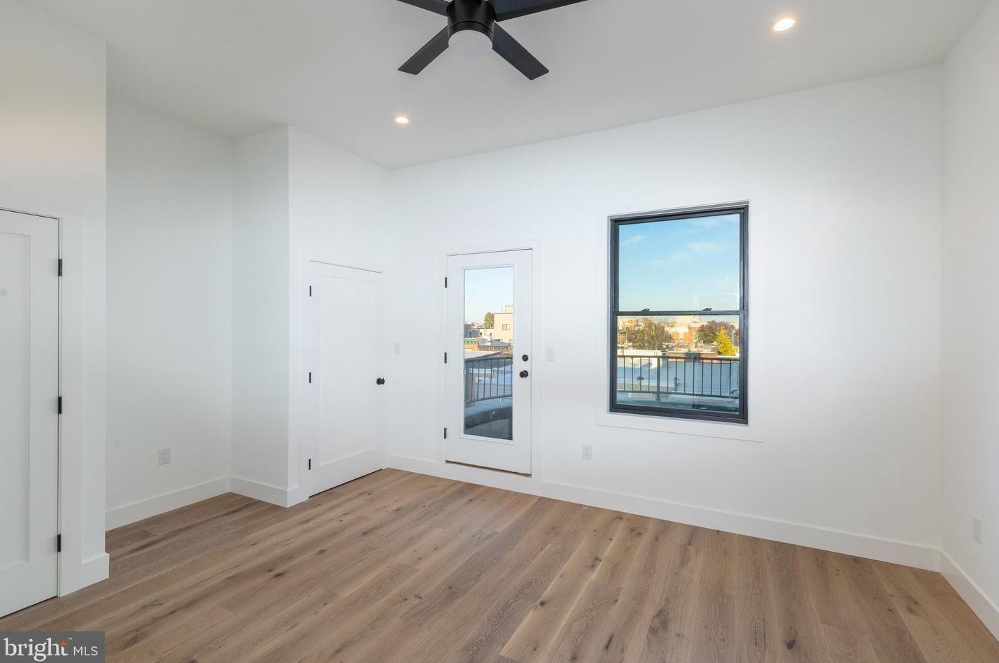 1113 Palmer St, Philadelphia PA 19125-2620 exterior