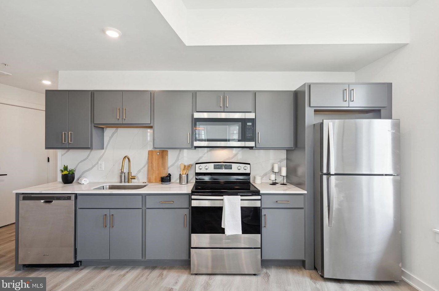 2046 E Lehigh Ave #4b, Philadelphia, PA 19125