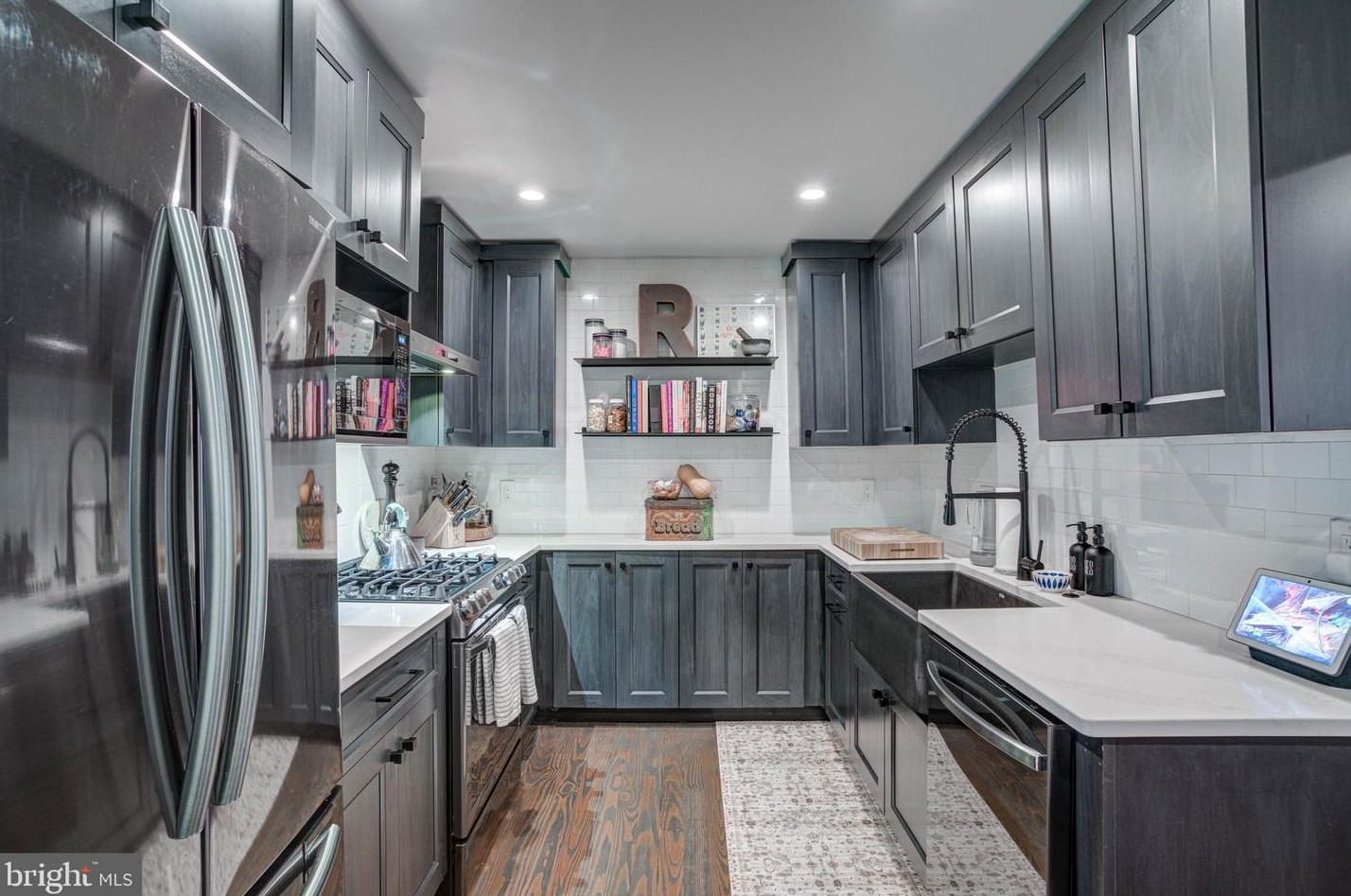 1928 Naudain St, Philadelphia PA  19146-1413 exterior