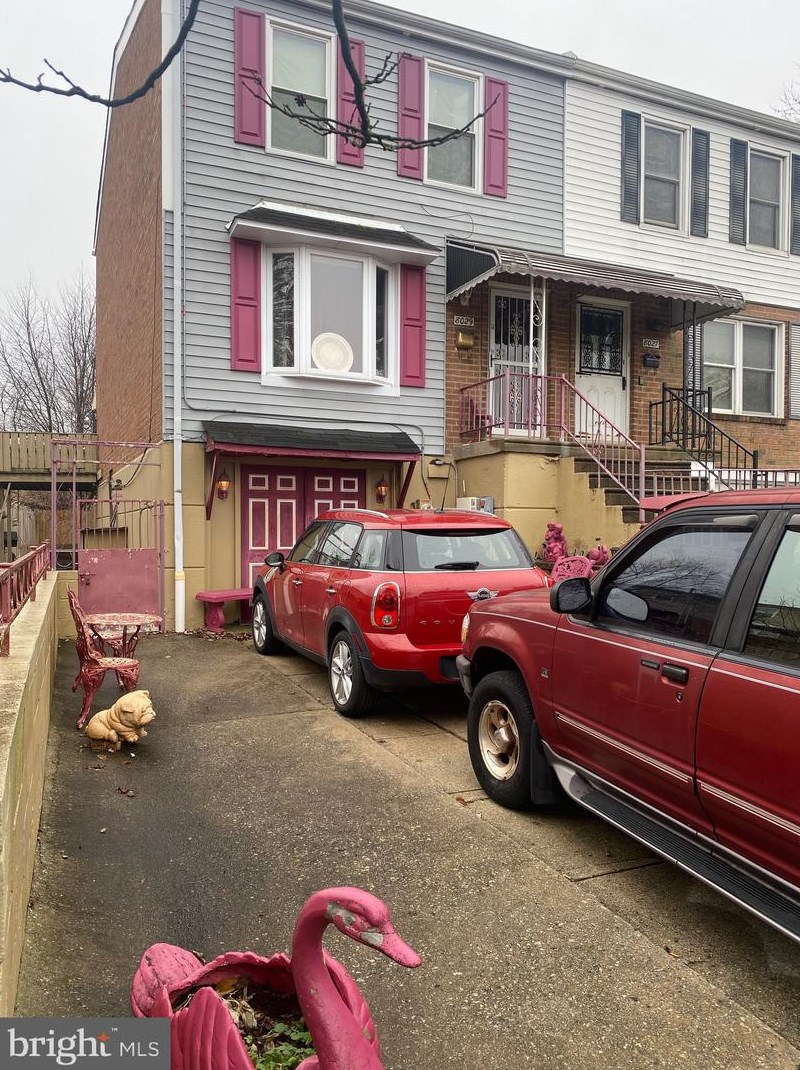 8029 Pompey Pl, Philadelphia, PA 19153-1110