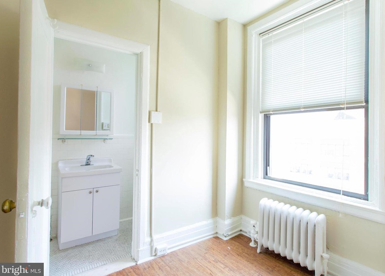 1229 Chestnut St, Philadelphia PA  19107-4140 exterior