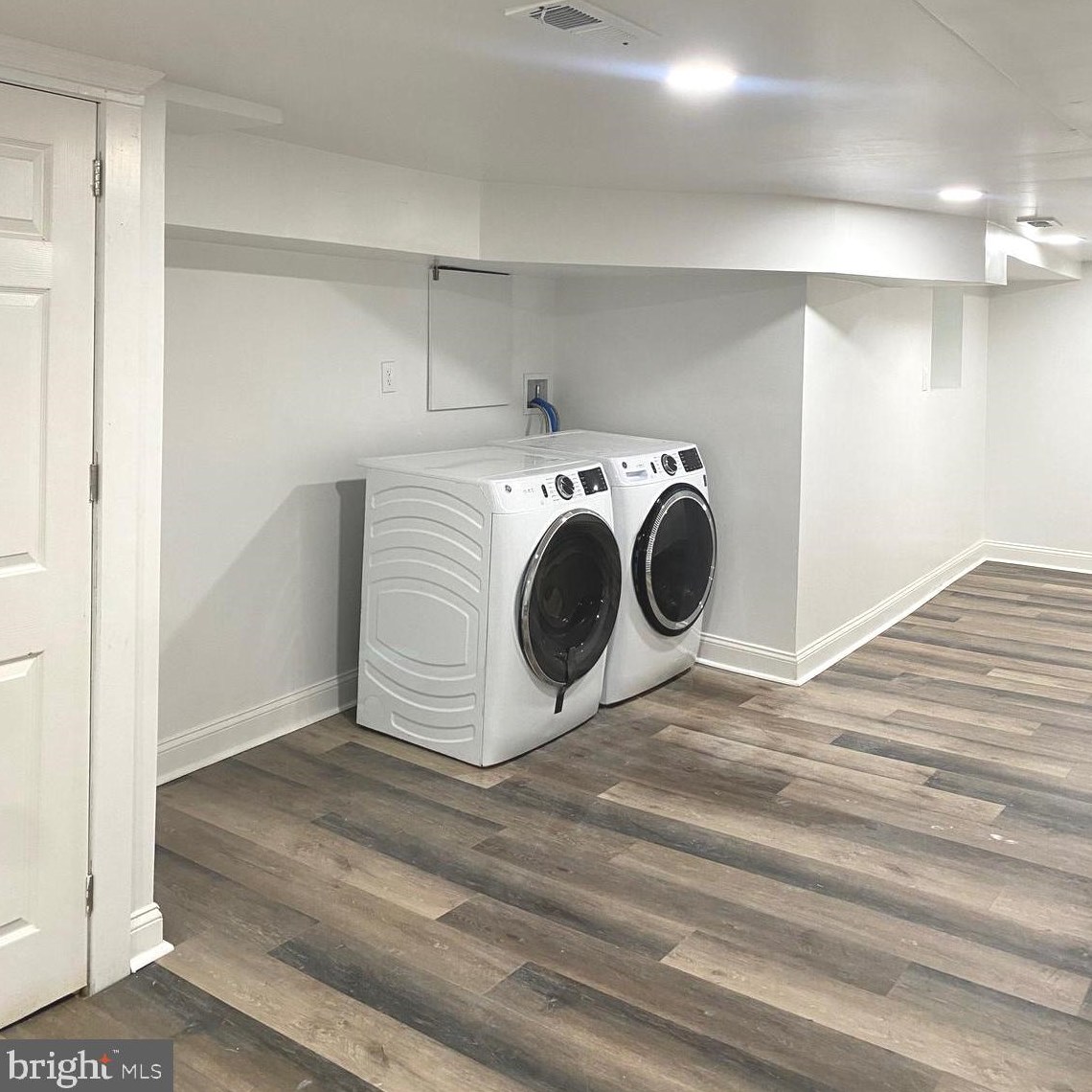 6212 Dickens Ave, Philadelphia PA 19142-3107 exterior