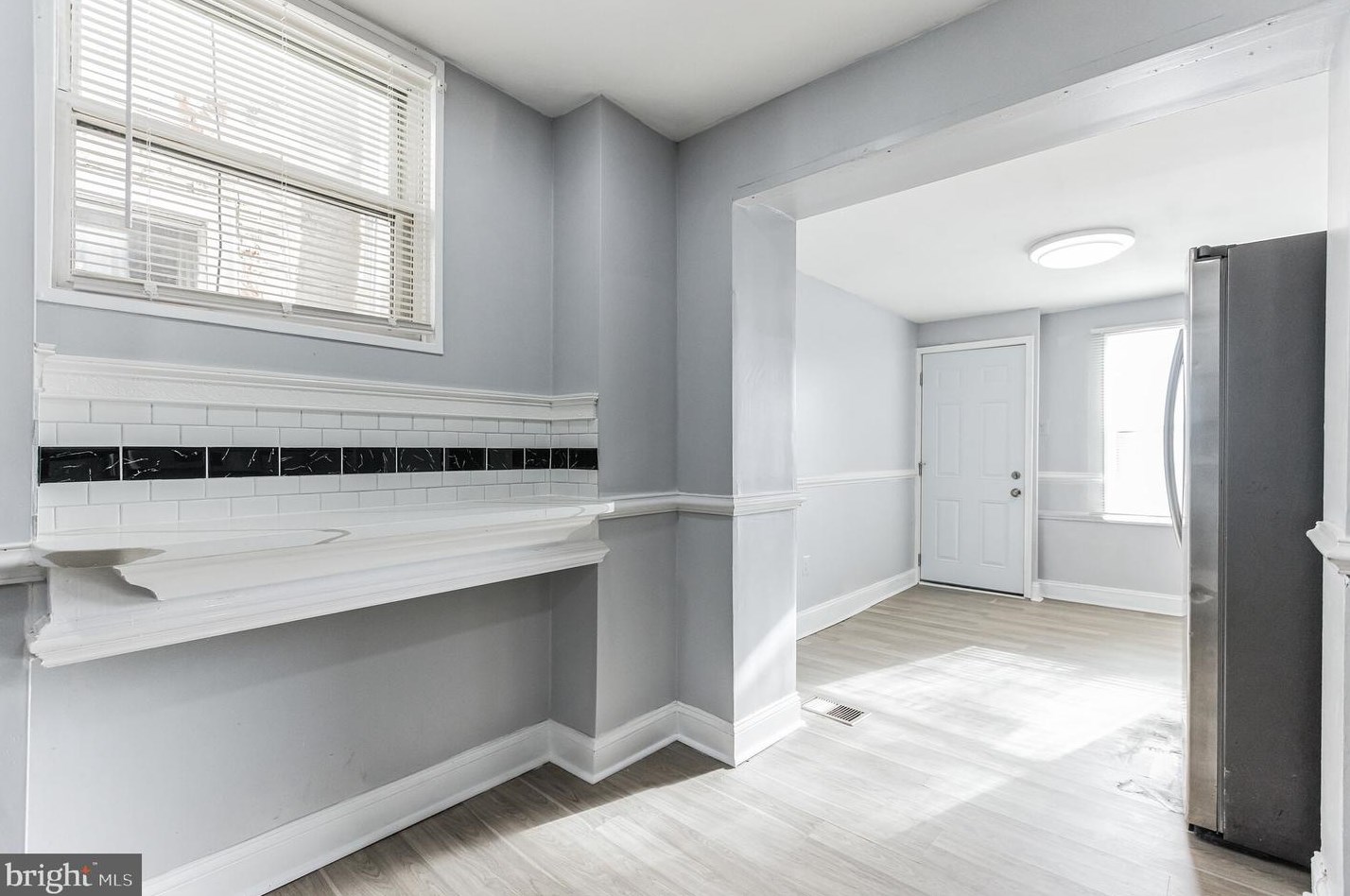 6212 Dickens Ave, Philadelphia PA 19142-3107 exterior