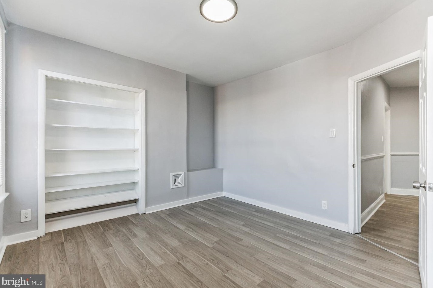 6212 Dickens Ave, Philadelphia PA 19142-3107 exterior