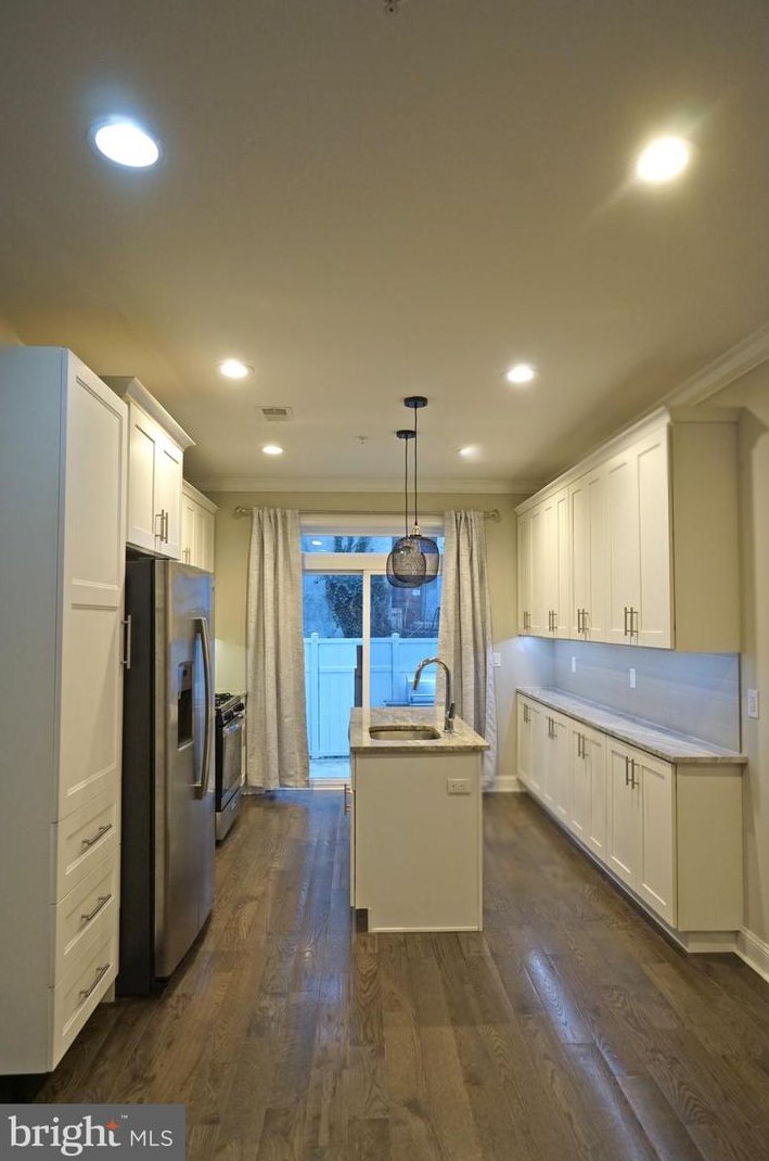 2528 Oxford St, Philadelphia PA  19121-2842 exterior