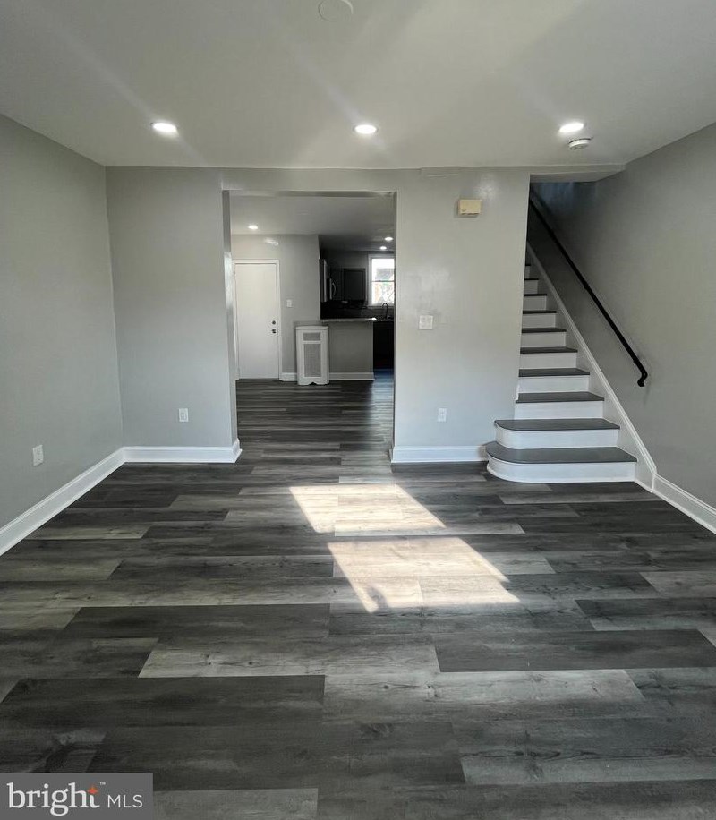 895 Brill St, Philadelphia, PA 19124-1005