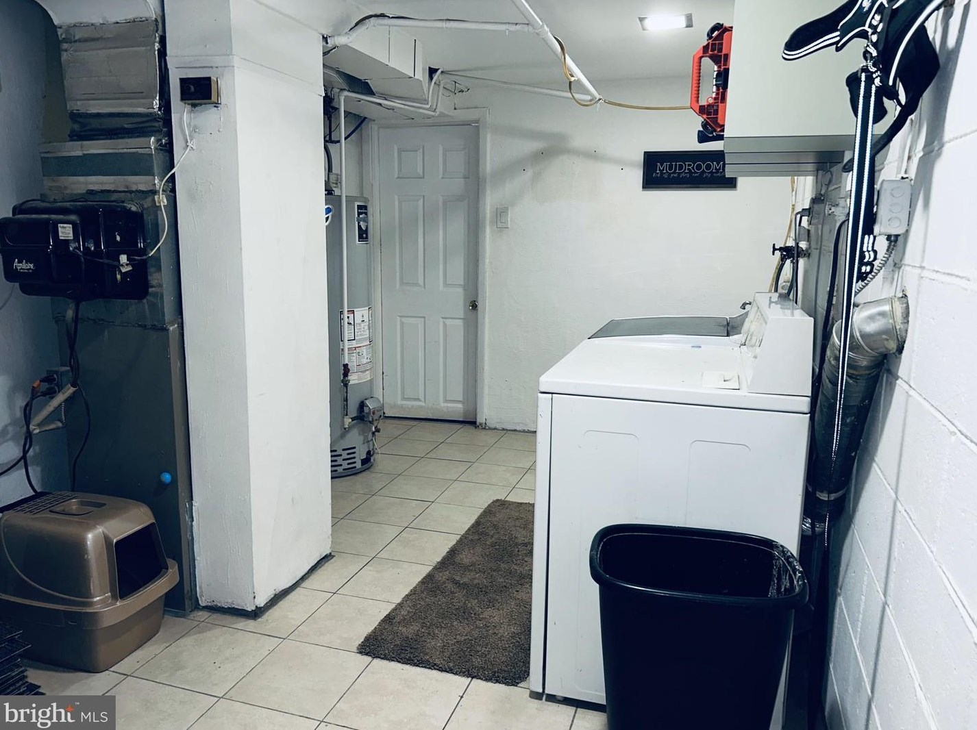 3642 Newberry Rd, Philadelphia PA  19154-2625 exterior