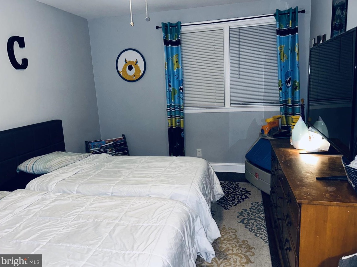 3642 Newberry Rd, Philadelphia PA  19154-2625 exterior