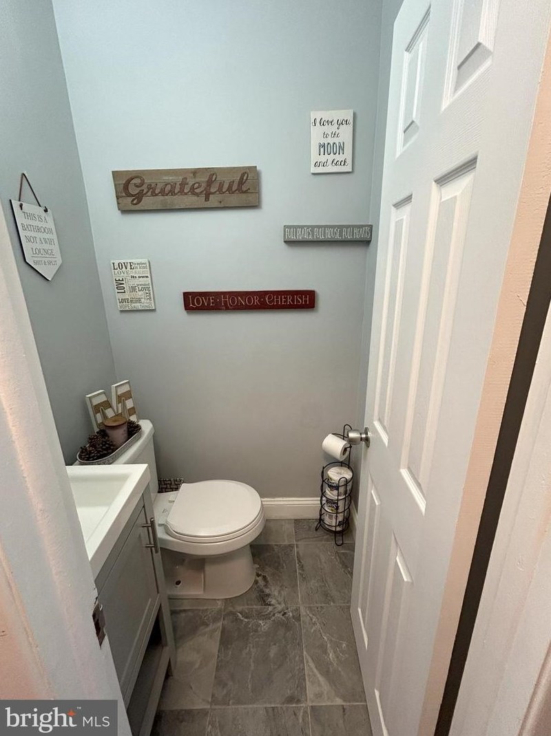 3642 Newberry Rd, Philadelphia PA  19154-2625 exterior