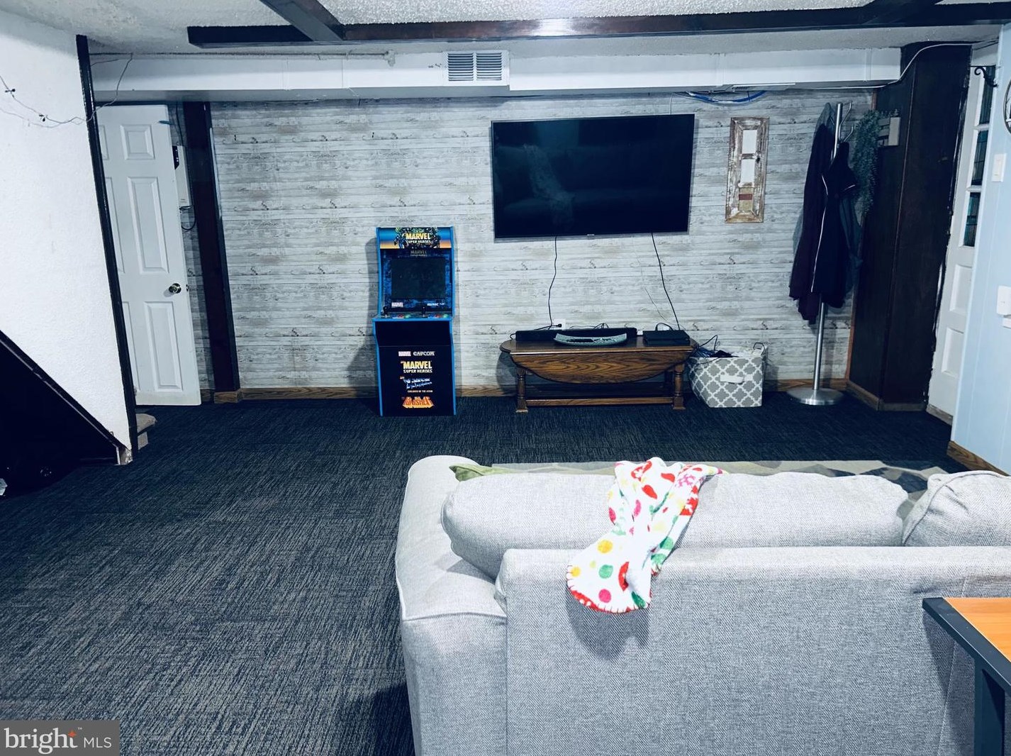 3642 Newberry Rd, Philadelphia PA  19154-2625 exterior