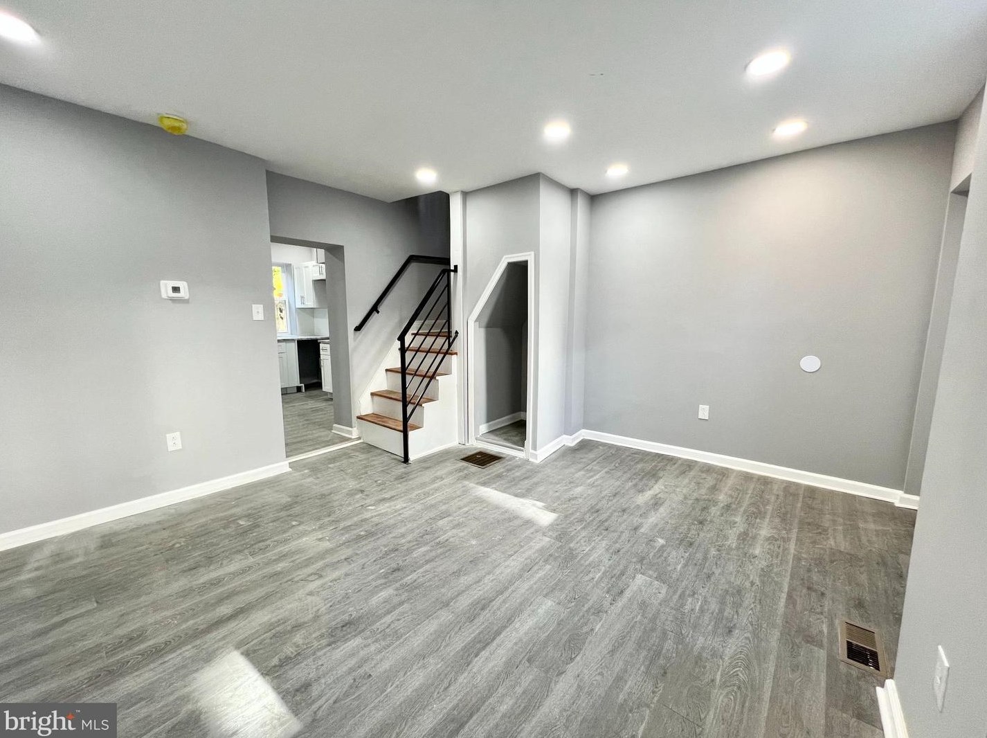 728 Manton St, Philadelphia, PA 19147