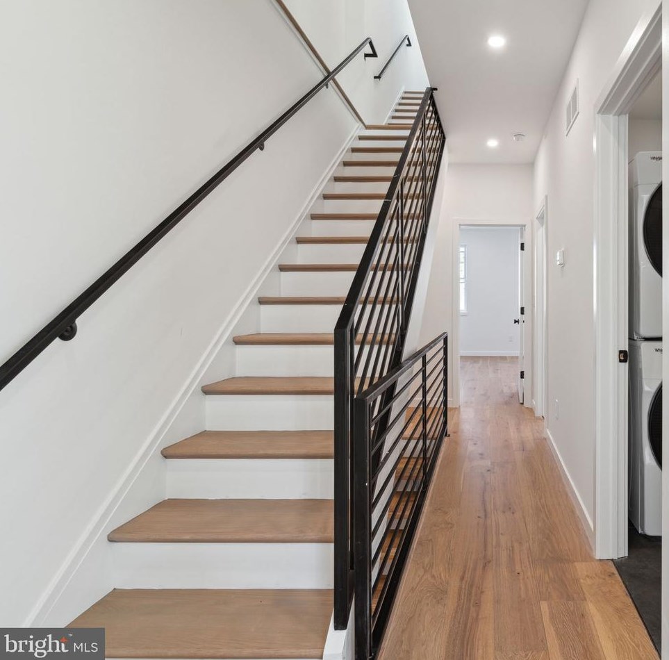 2943 Cambridge St, Philadelphia PA  19130-1115 exterior