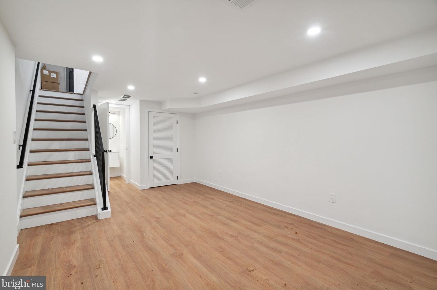 2943 Cambridge St, Philadelphia PA  19130-1115 exterior