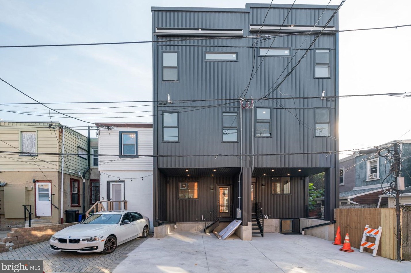 2943 Cambridge St, Philadelphia PA  19130-1115 exterior