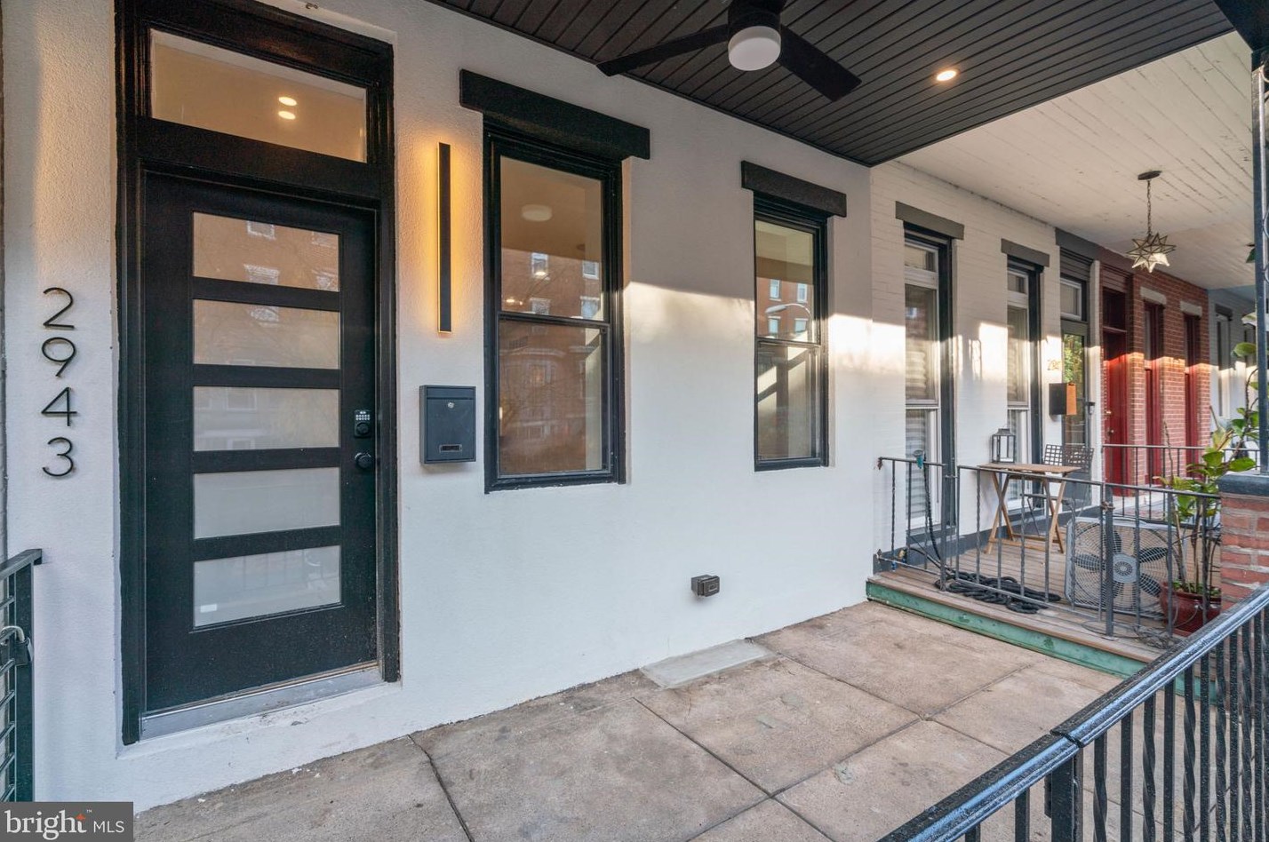 2943 Cambridge St, Philadelphia PA  19130-1115 exterior
