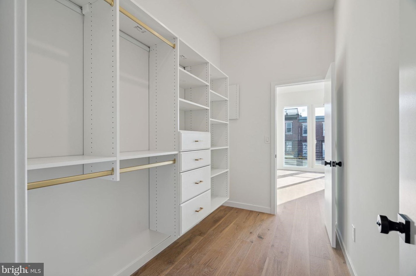 2943 Cambridge St, Philadelphia PA  19130-1115 exterior