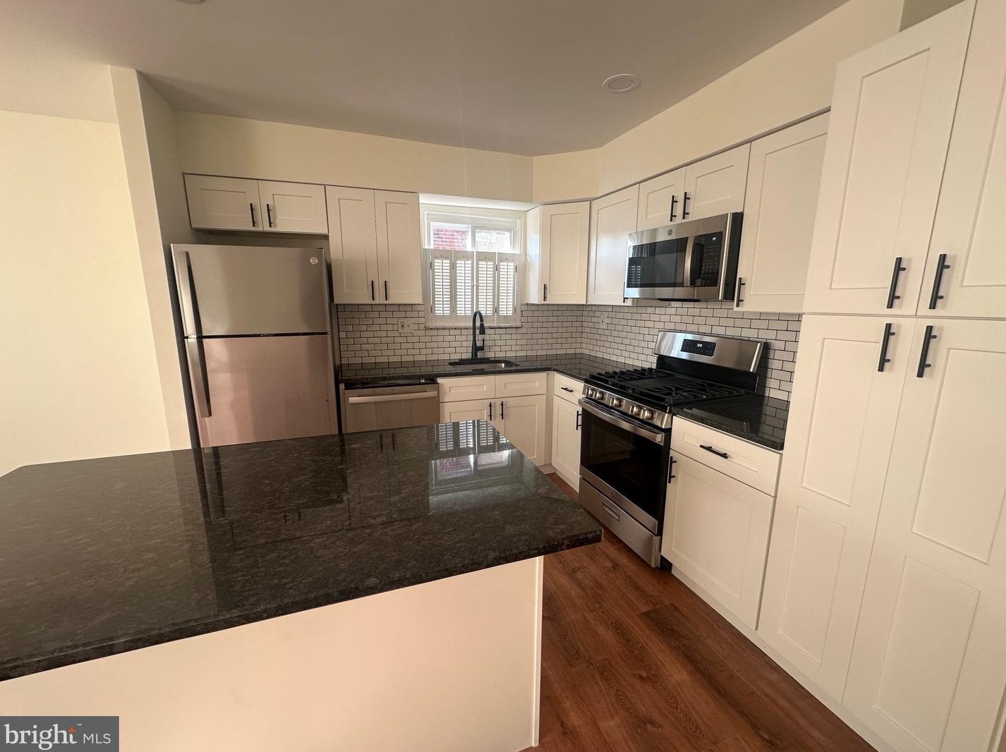 9928 Lackland Dr #2nd Fl, Philadelphia, PA 19114
