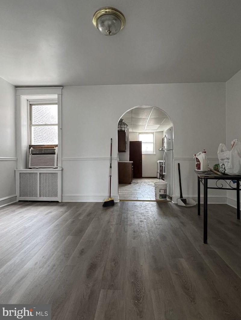 3554 Vista St, Philadelphia, PA 19136-3825