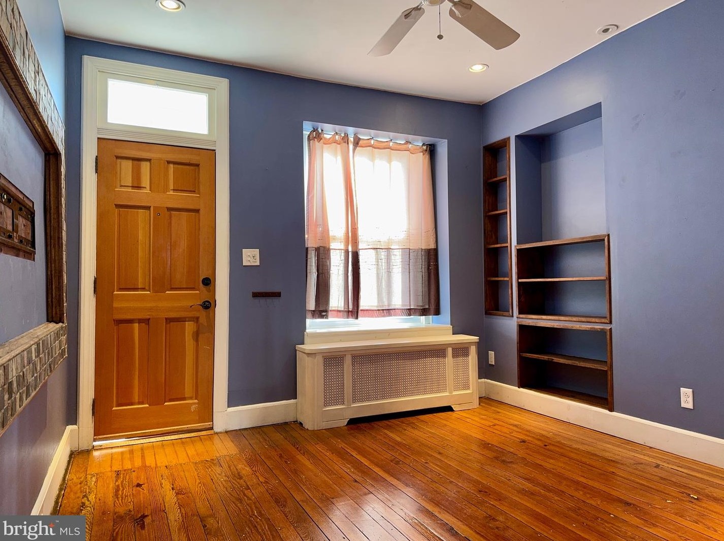 206 Rector St, Philadelphia PA  19128-5033 exterior