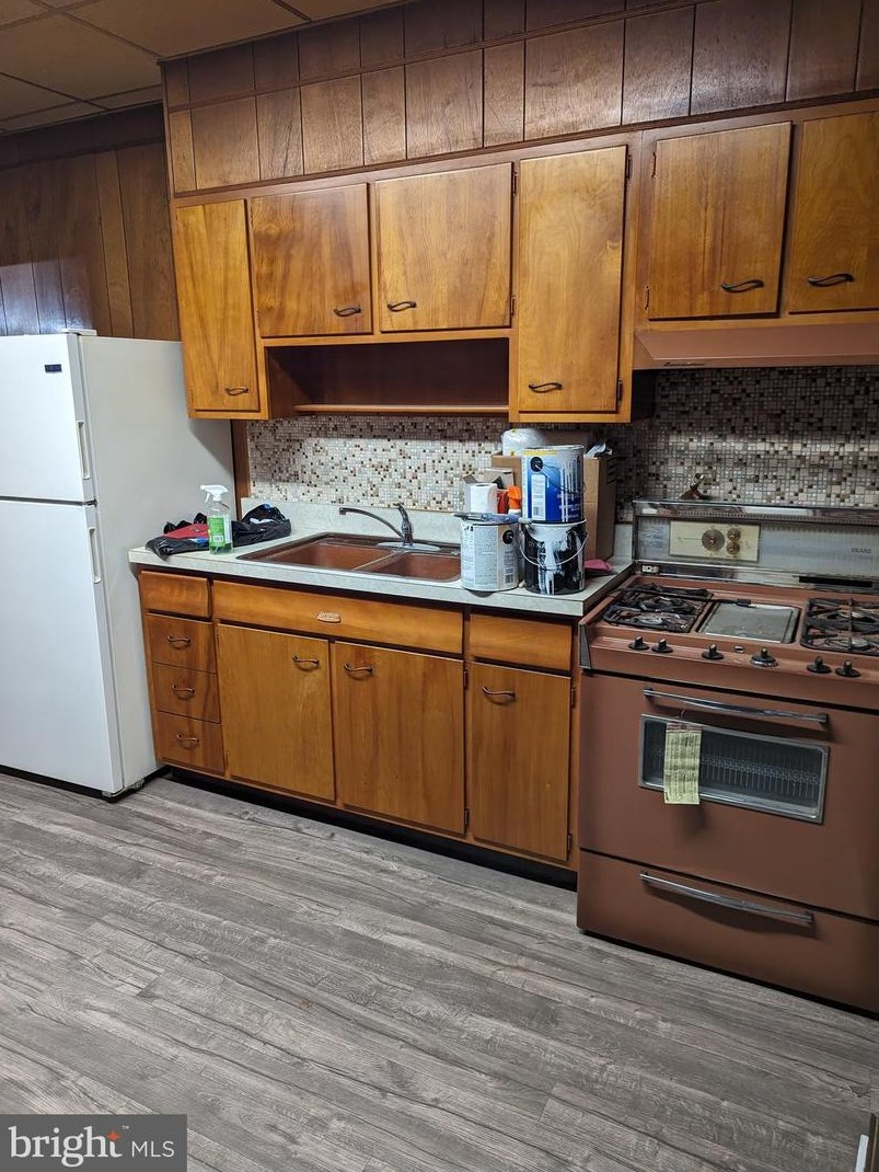 1143 Pratt St, Philadelphia, PA 19124-1843