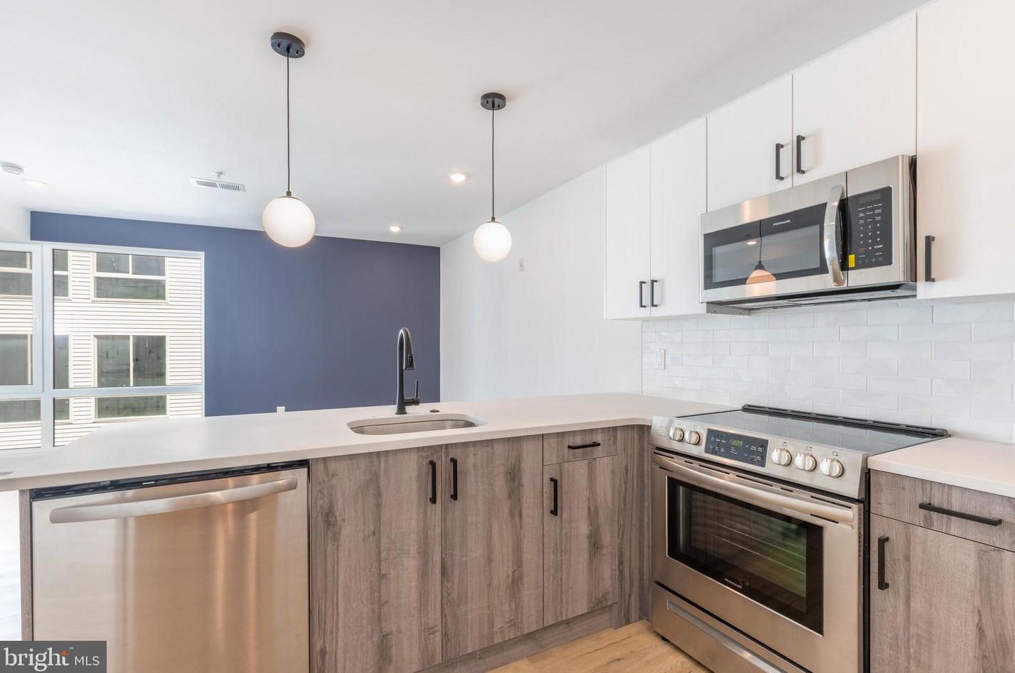 629 W Girard Ave #unit 406, Philadelphia, PA 19123