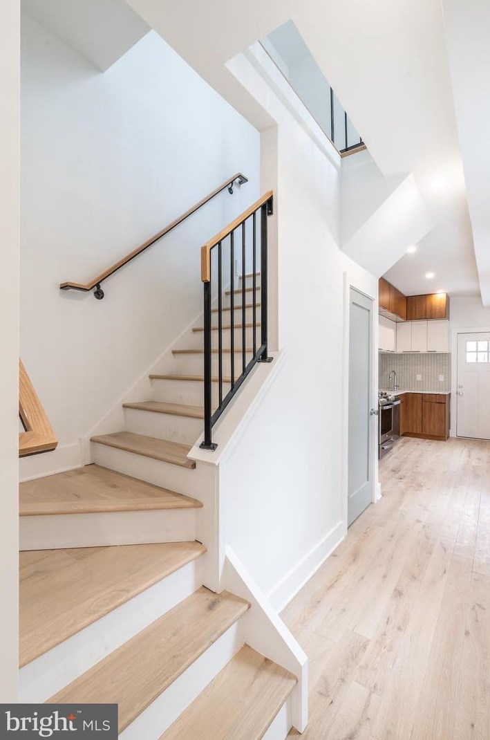 2616 Poplar St, Philadelphia PA  19130-1309 exterior