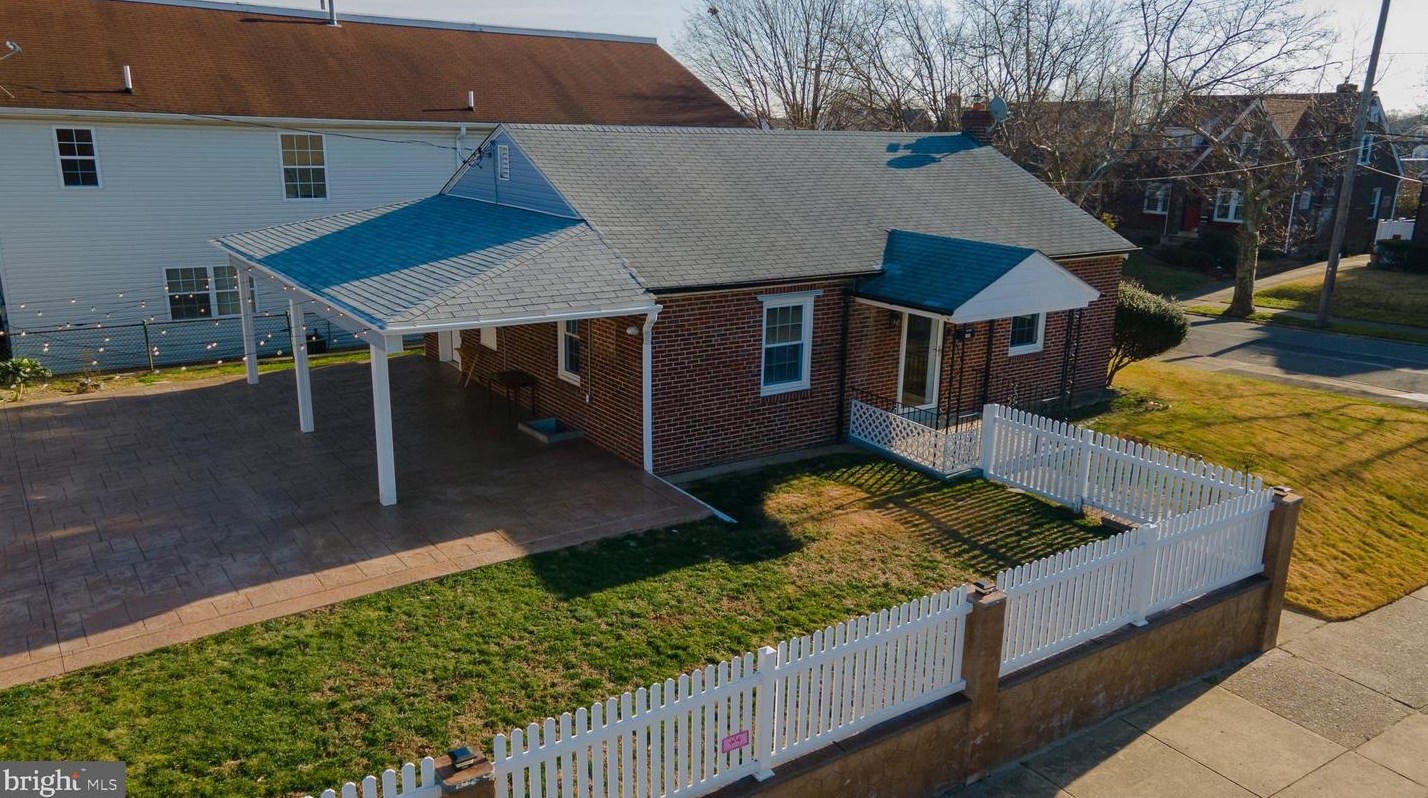 2101 Griffith St, Philadelphia, PA 19152