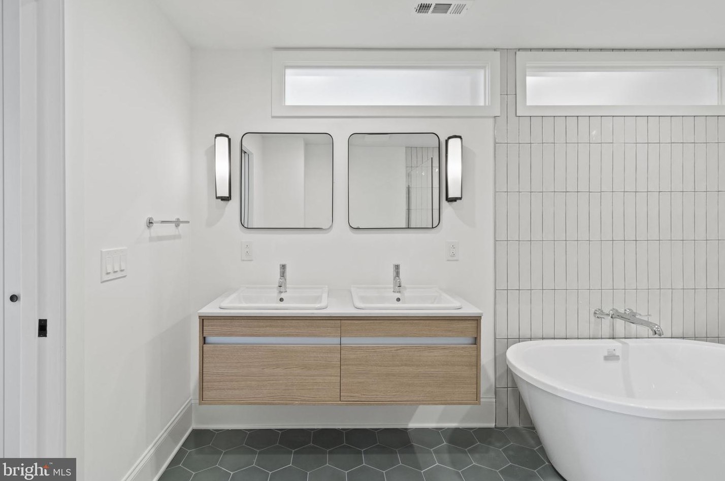 2508 Dauphin St, Philadelphia PA  19132-4211 exterior