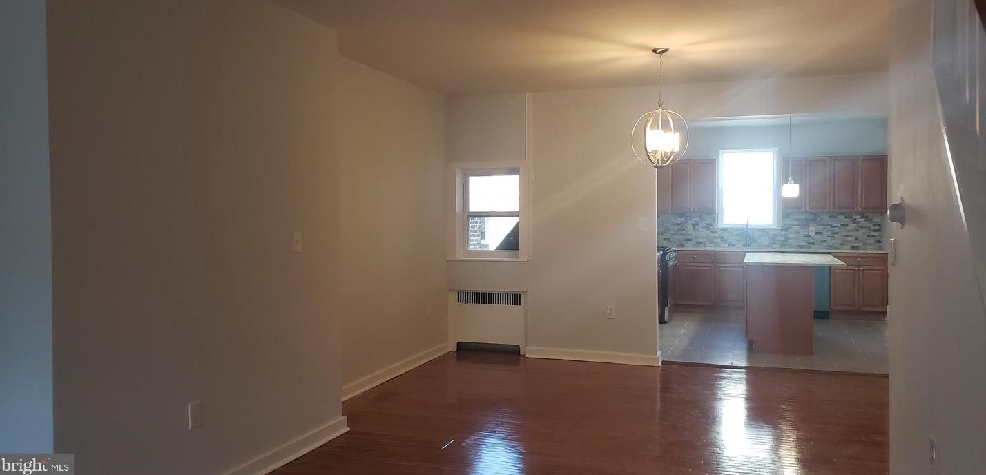 3825 J St, Philadelphia PA  19124-5405 exterior