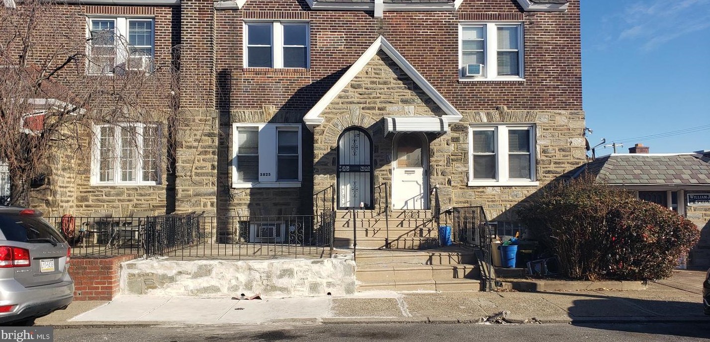 3825 J St, Philadelphia PA  19124-5405 exterior