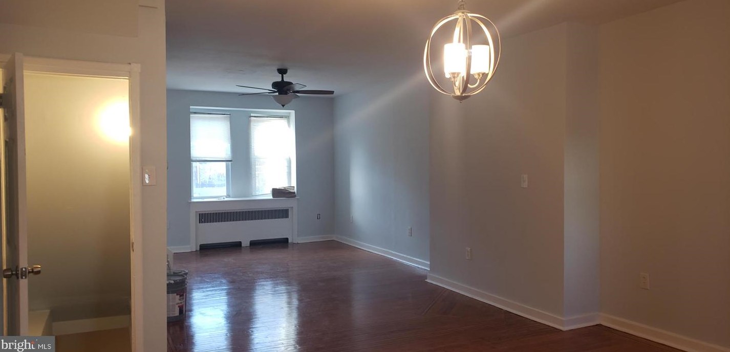 3825 J St, Philadelphia PA  19124-5405 exterior