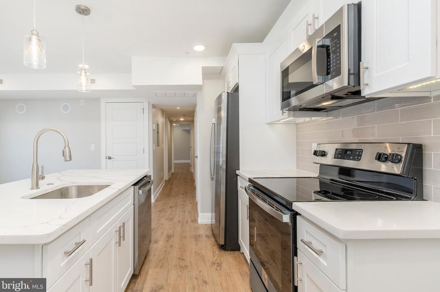 2304 N 9th St #302, Philadelphia, PA 19133