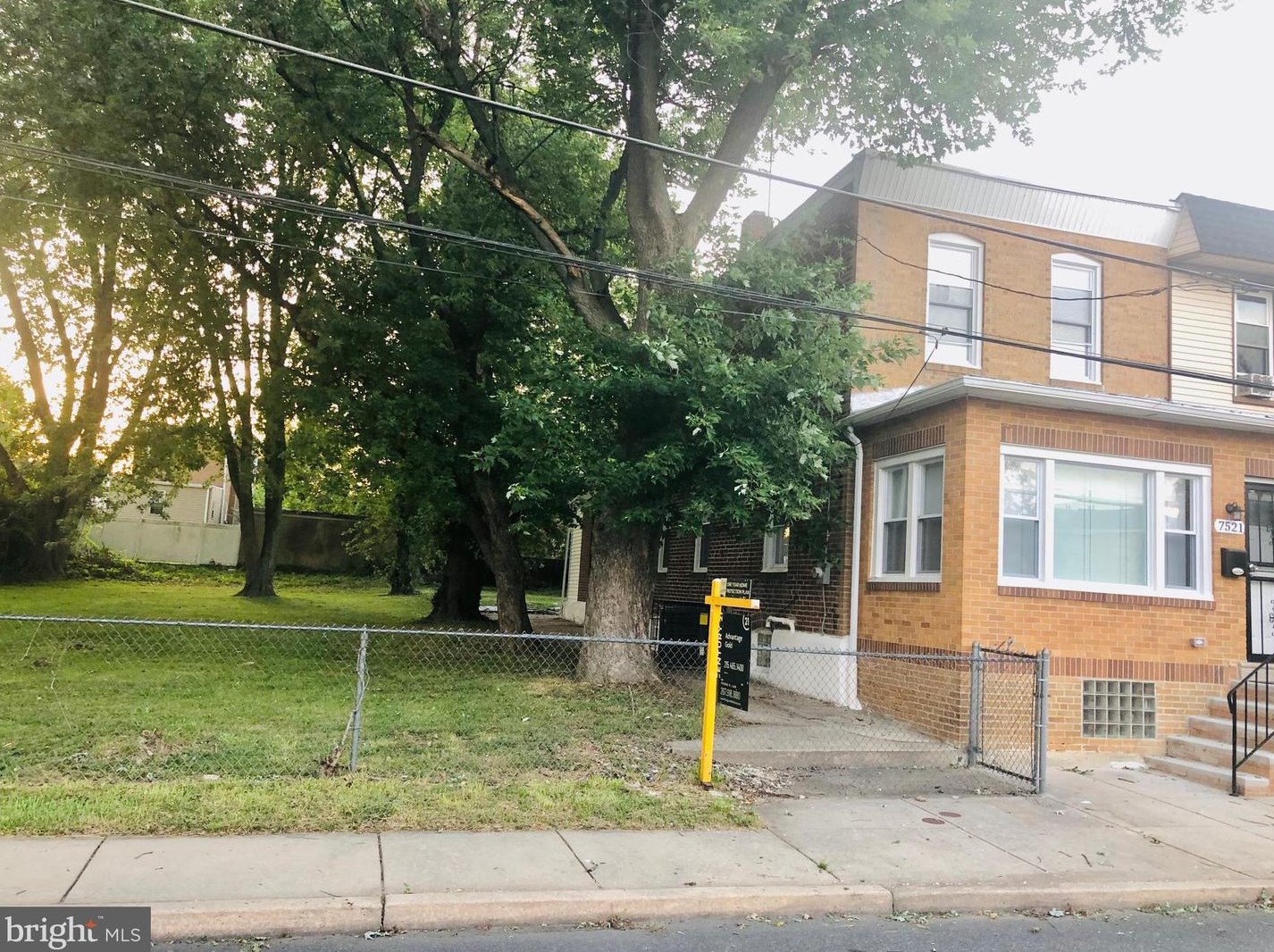 7521 Dicks Ave, Philadelphia PA  19153-1815 exterior