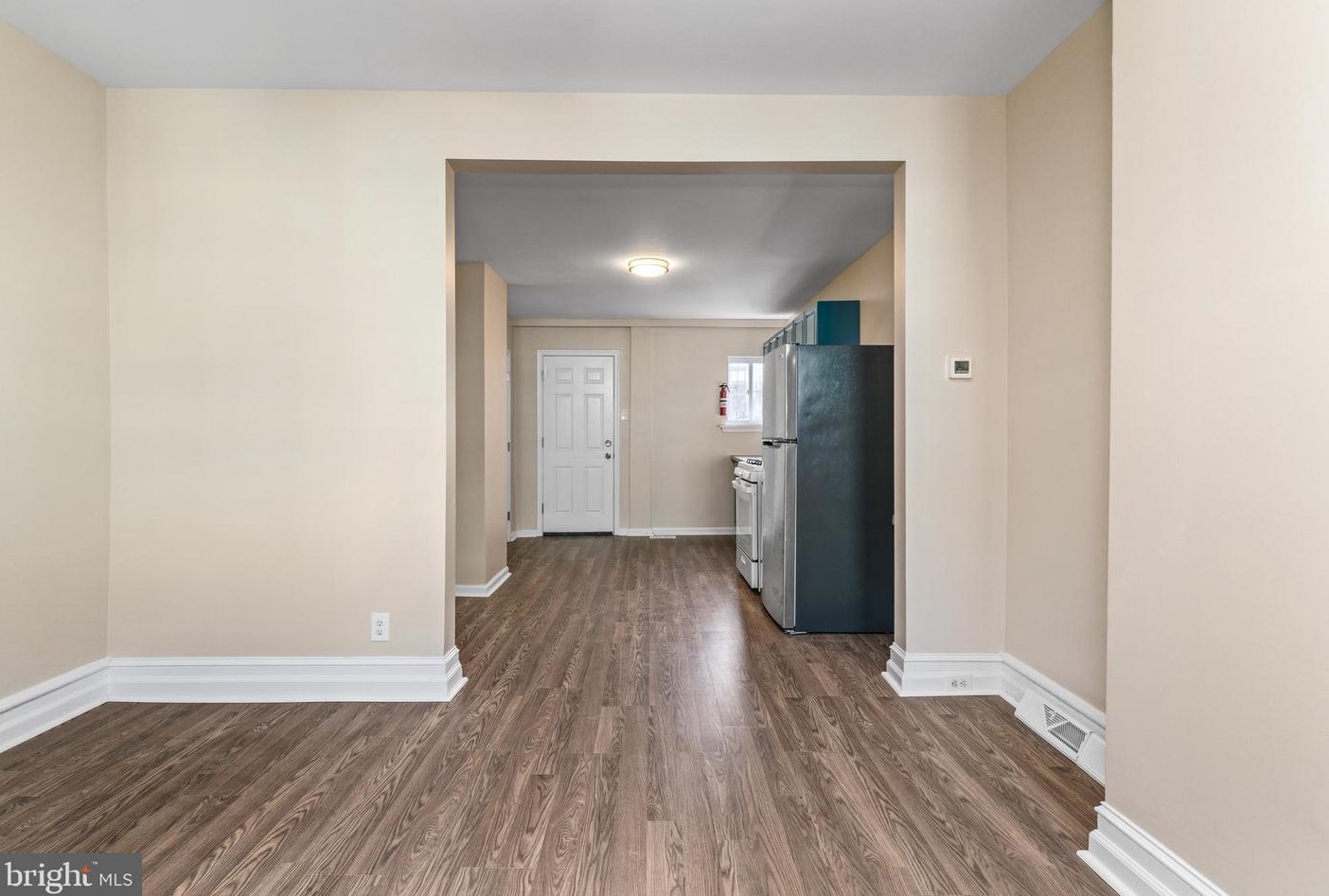 930 Edgley St, Philadelphia PA  19122-1320 exterior