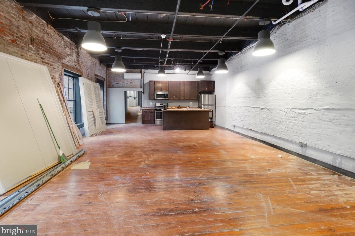 1853 N Howard St #213, Philadelphia, PA 19122