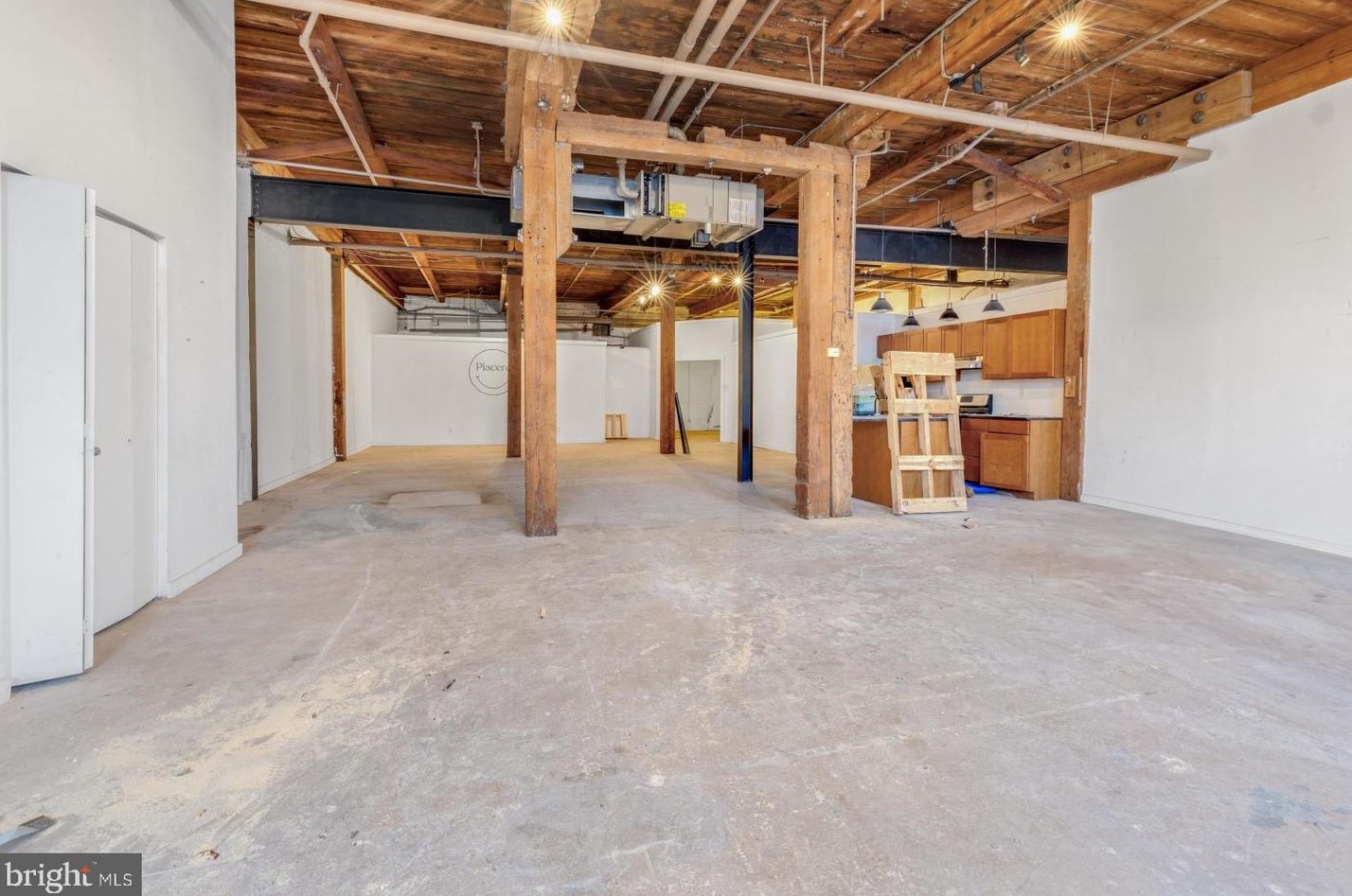 1853 N Howard St #101, Philadelphia, PA 19122