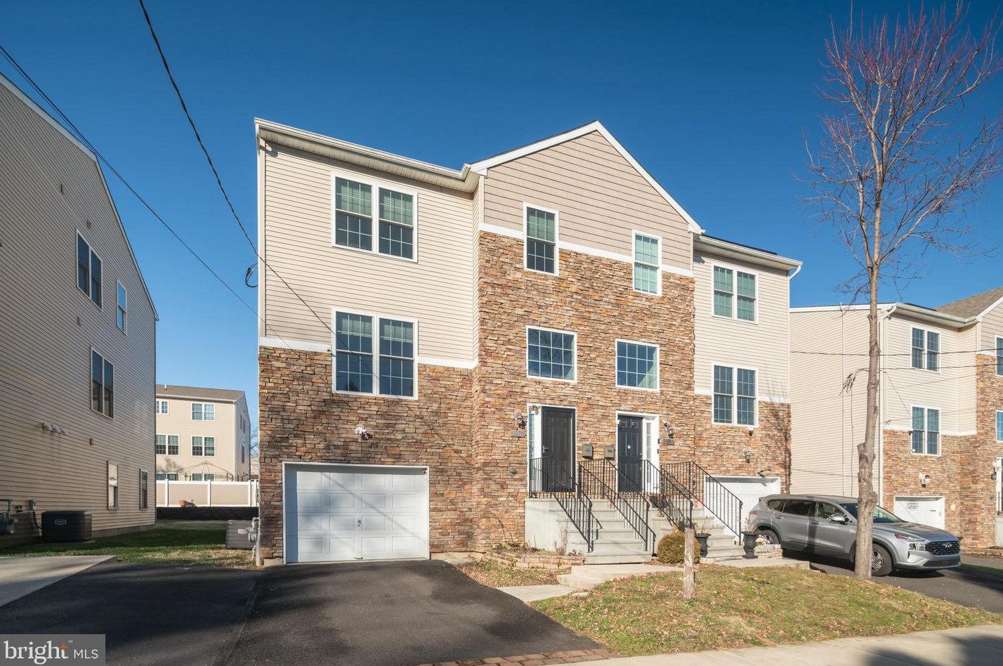 2982 Welsh Rd, Philadelphia, PA 19152-2121