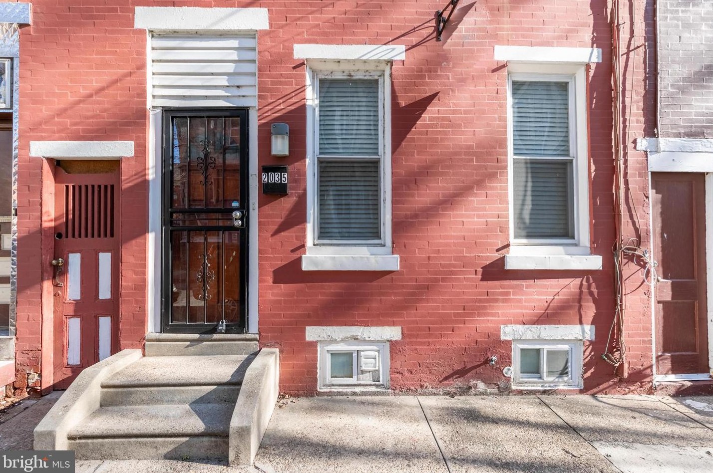 2035 Mascher St, Philadelphia, PA 19122-1713