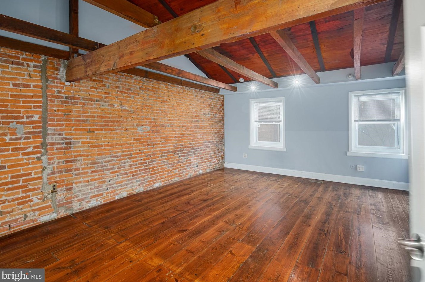 120 Wildey St, Philadelphia PA  19123-1614 exterior