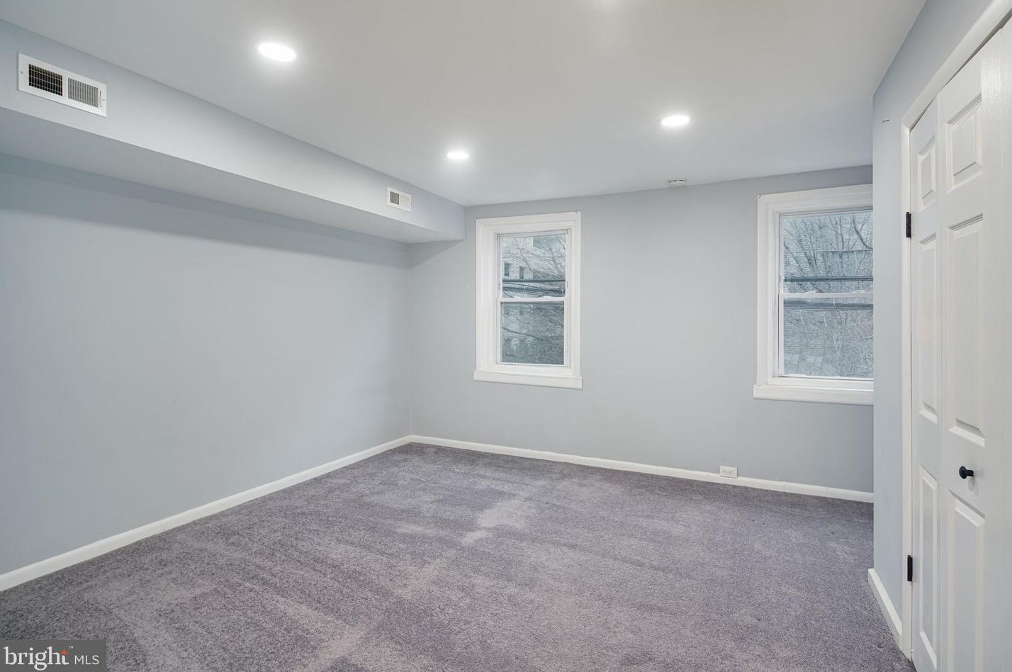 120 Wildey St, Philadelphia PA  19123-1614 exterior