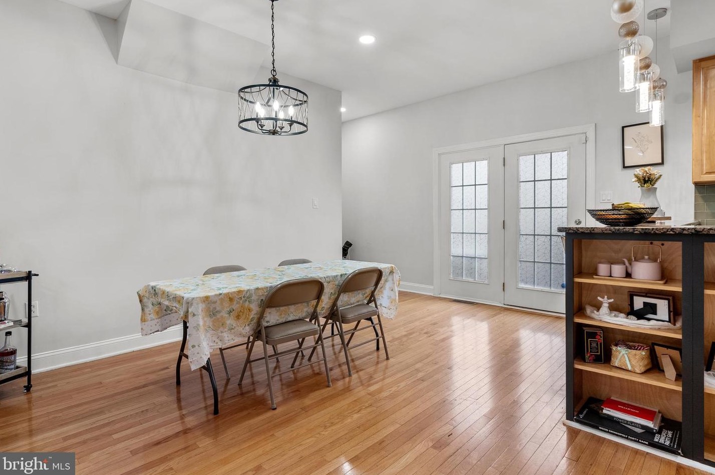3866 Manor St, Philadelphia PA  19128-5206 exterior