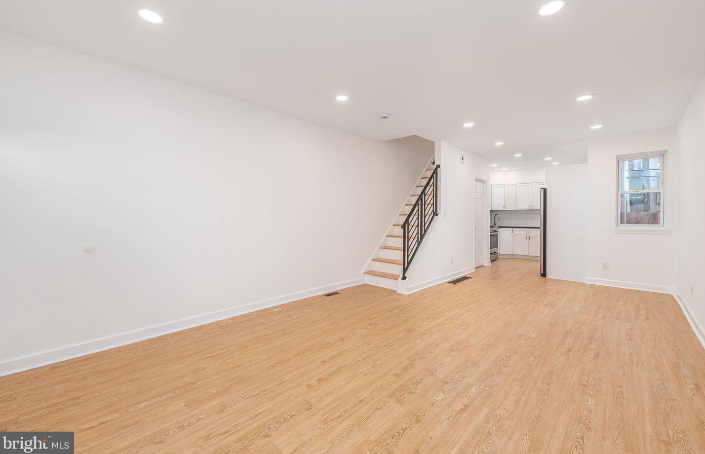 1524 Hollywood St, Philadelphia PA  19121-3632 exterior
